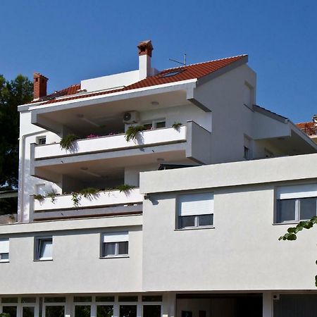 Apartment Topic Near The Beach بودْسْتغانا المظهر الخارجي الصورة