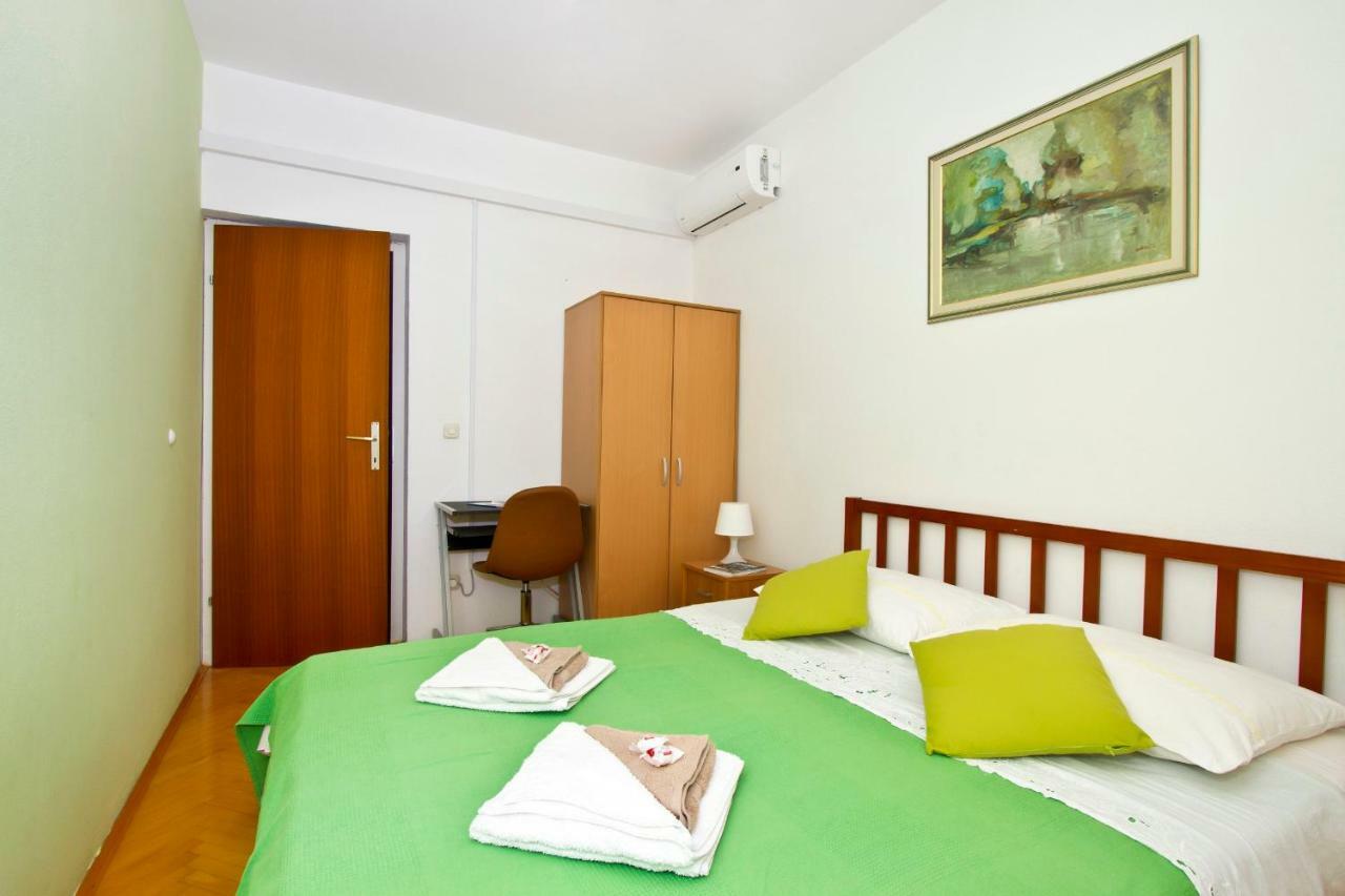 Apartment Topic Near The Beach بودْسْتغانا المظهر الخارجي الصورة